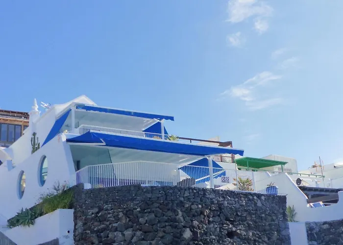 Дом отдыха Sea Front Caleton *