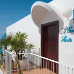 Nyaraló Sea Front Caleton