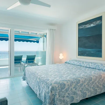 Sea Front Caleton *